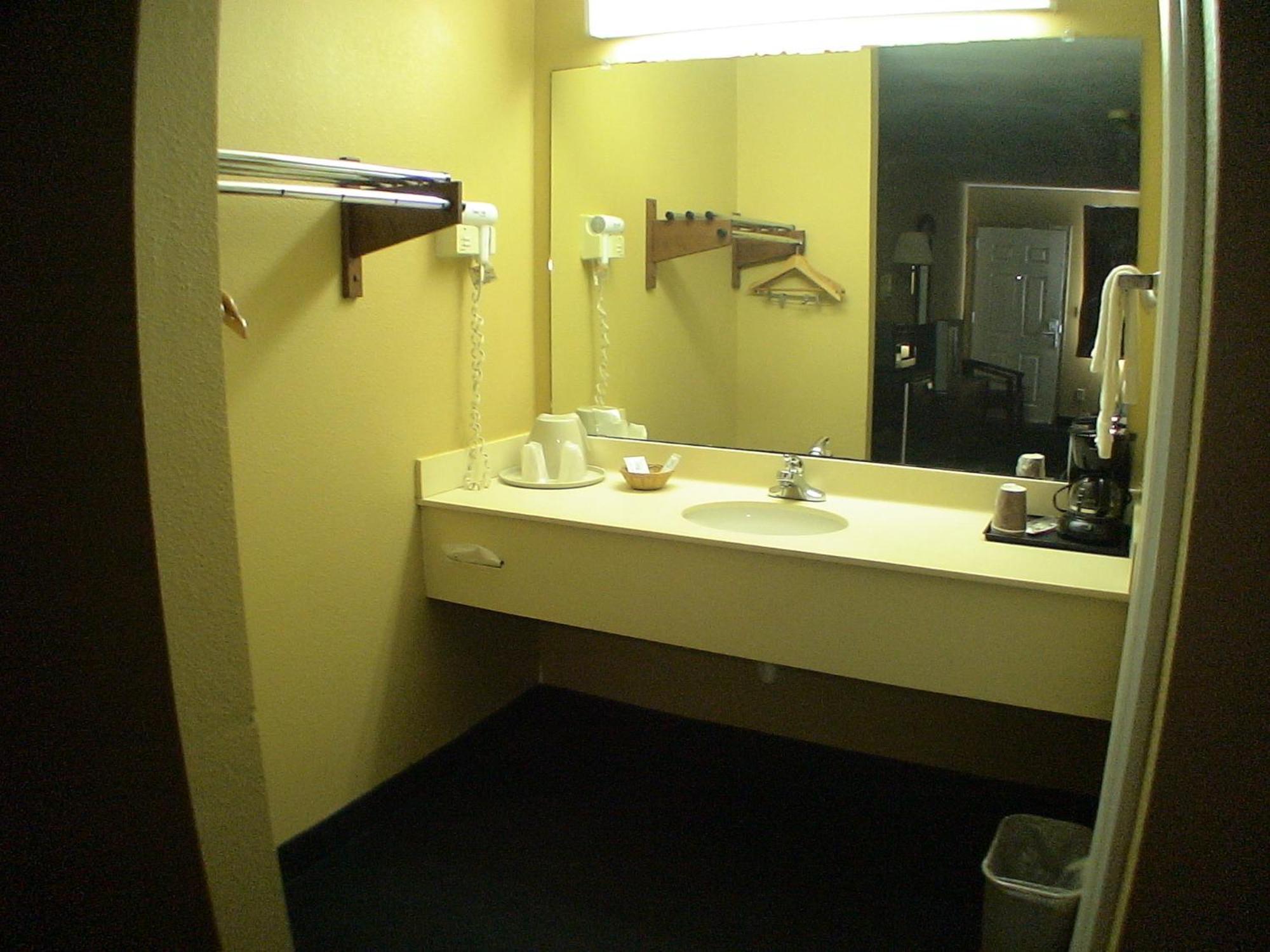 La Grange Executive Inn And Suites المظهر الخارجي الصورة
